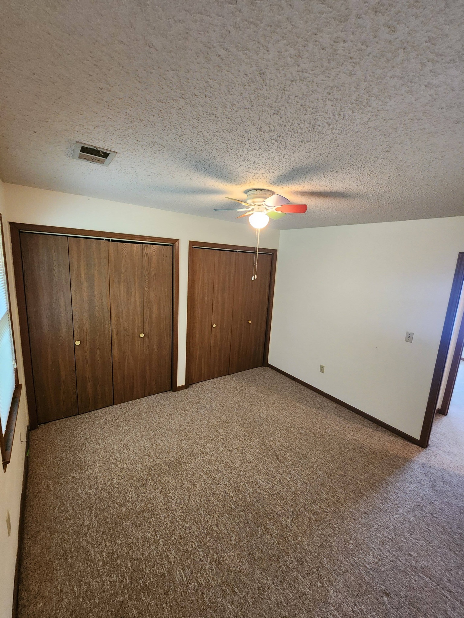 827 Foxrun Clinton Mo 25.jpg